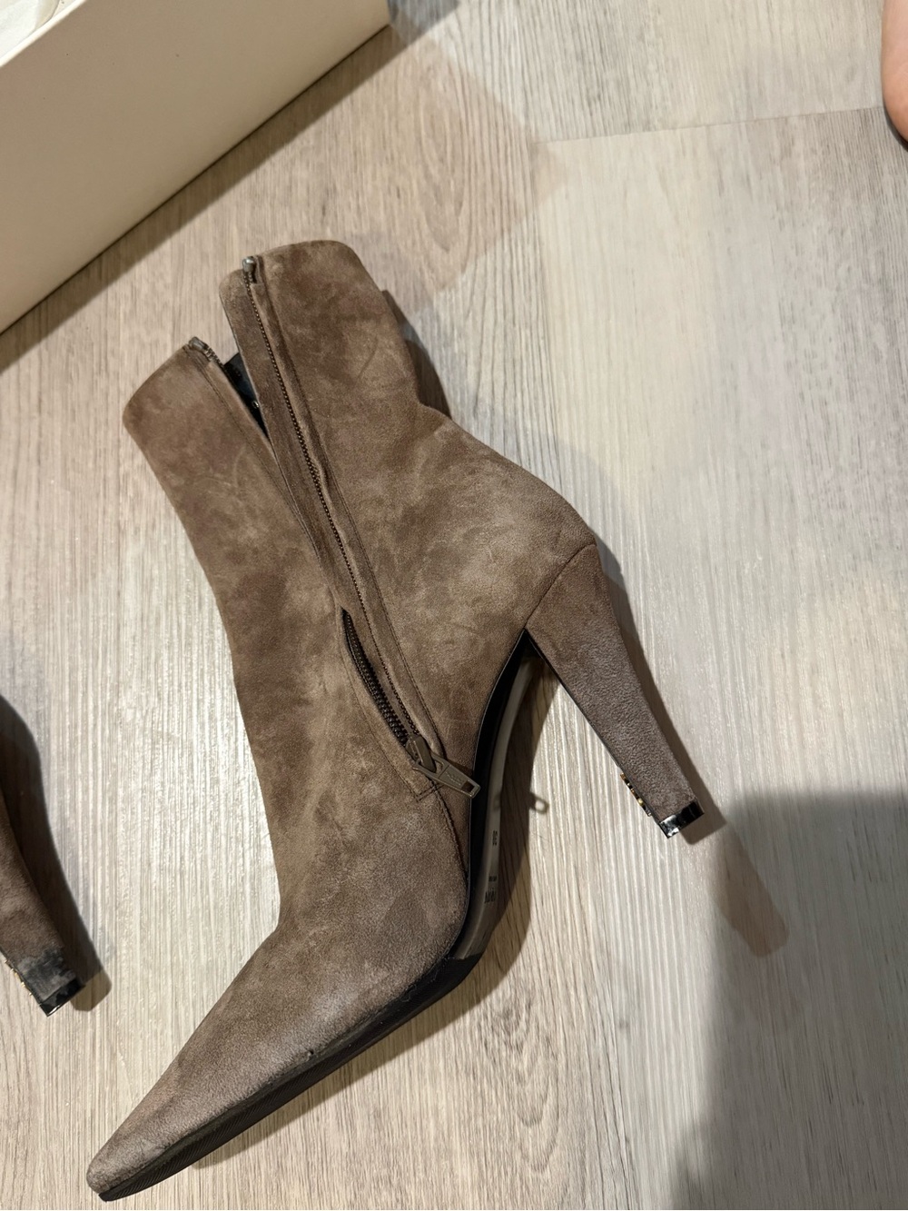 Saint Laurent Taupe Suede Pointed-Toe Mid-Heel Ankle Boots - Picture 5 of 8